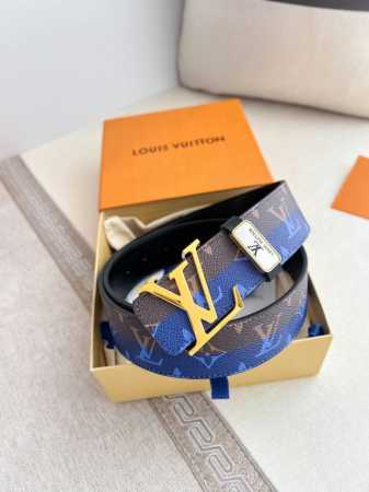 品名： Lv..路易..威登腰带皮带原单P180 型号：挂扣，经典纯钢材质挂扣，头层牛皮，图片实物拍摄 材料：头层牛皮，挂扣系列，纯钢材质扣头，钯镀电镀工艺永不 - 点击图像关闭