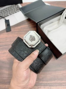 特 范思哲原单，宽4Cm进口热压纹路头层牛皮配专用皮底。912088