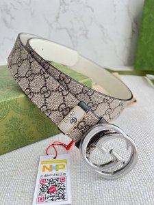 品名：古驰.Gu...Cci 原单 腰带 皮带 型号：挂扣，纯钢材质扣头，头层牛皮，图片实物拍摄 材料：百分百头层牛皮，保证真皮。24K纯钢扣专柜同等质量， 经