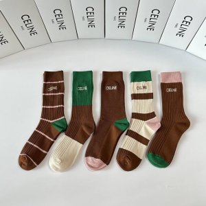 配专柜包装 DDD Celine 赛琳 新款双针刺绣中长款堆堆袜袜子！一盒五双，专柜同步筒袜袜子，大牌出街，潮人必备超好搭。 DDD