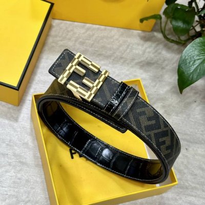 Fendi 芬迪 专柜同款 宽4.0Cm 双环正反用腰带 Ff按钉搭扣 黑色Cuoio Romano皮革材质 反面面料带有烟草黄和黑色Ff图案 四方金属饰面 时