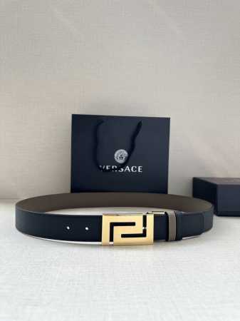 宽度3.5Cm Versace 范思哲两面手掌纹此款柔软的皮带饰有一个几何形状的希腊回纹别扣，既时尚又优雅 - 点击图像关闭