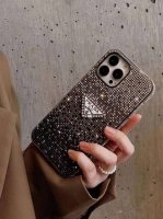 Iphone16系列更新 普拉达 Prada官网同款闪钻全包手机壳，精准孔位 Bingbing型号：为了不出现报错型号，请打开本机查看手机设置显示的型号Ipho