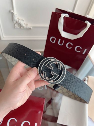 Gucci.古驰 全套包装 绝美Gucci 双G扣男士新款腰帶 專櫃同步 寬4厘米 雙面進口荔枝紋雙面雙色可用 精緻真空電鍍雙G鋼扣 時尚百搭款