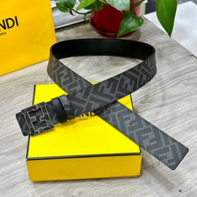 Fendi 芬迪 专柜同款 宽4.0Cm 双环正反用腰带 Ff按钉搭扣 黑色Cuoio Romano皮革材质 反面面料带有烟草黄和黑色Ff图案 真空电镀金属饰面