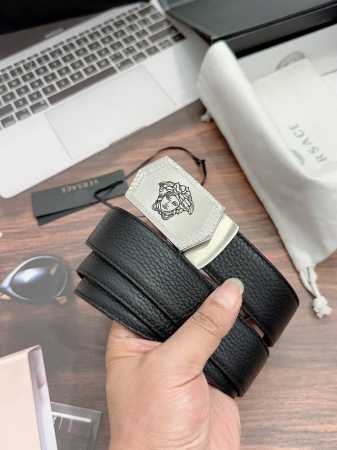 特 范思哲此款3.5Cm,腰带采用柔软牛皮革于意大利精制而成 - 点击图像关闭