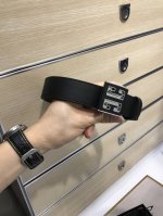 特 配送专柜包装 打孔针 宽35MM，码数85 -105欧 原单进口小牛皮 头层牛皮，搭配原单钌钯电镀GG扣，手感.油边近乎完美，原产皮料定制，质感无可挑剔，出