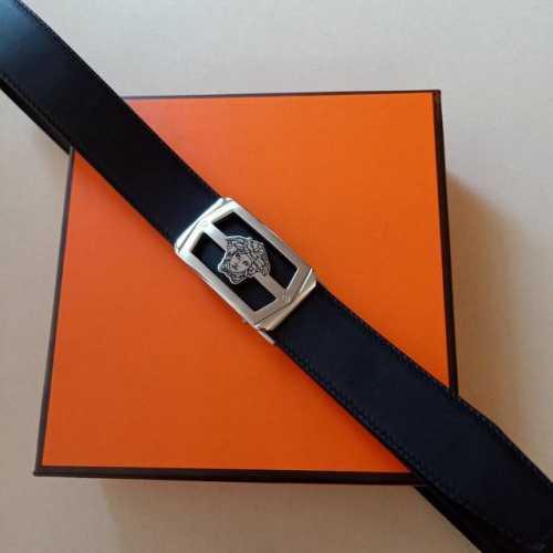 品牌:范思哲尺寸:带宽34Mm 正品尺寸 五金材质:专柜精品扣，真空电镀，工艺精细 带身材质:天然头层牛皮.质感十足，手感柔软。时尚个性，经典百