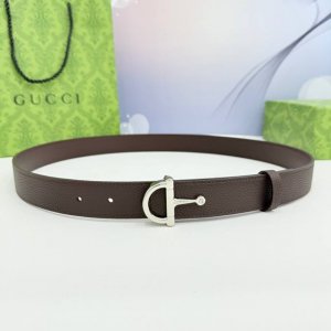 Gucci 3.0Cm 腰带甄选咖啡荔枝纹面搭配皮底，饰有标志性搭扣，双面头层牛皮，时尚百搭！