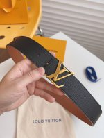 原单品质，实物拍摄 特 配全套礼盒 ：Lv.路易威登 高版本 全套包装 40Mm宽度 正品一体铸造五金珍珠钢扣，原厂皮料 双面原厂定制牛皮面料 Lv.路易威登