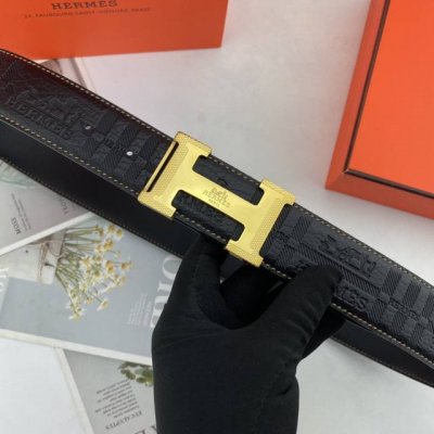 特 配全套包装礼盒 Hermes爱马仕 男士双面皮腰带38Mm 双面进口花纹皮压制。可双面使用 专柜走线 搭配新款扣。