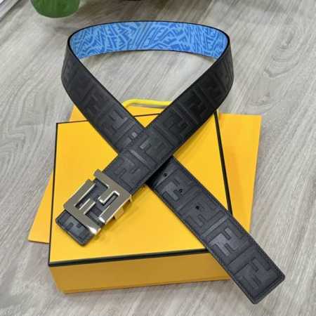 配全套包装礼盒 Fendl 芬迪 专柜同款 宽40Mm双面原版小牛皮 搭配单钌钯电镀扣 完美的手感.油边 出众的设计.风格 高贵奢华 时尚大方 高清实拍 货真价 - 点击图像关闭