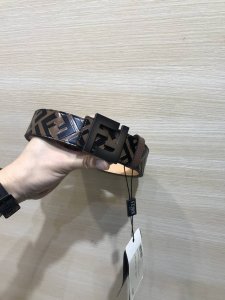 配送专柜包装 打孔针 特批新款 Fd 宽38Mm 老花斜纹F标志造型，原版纯手工搽色皮带，支持Nfc 双层间色扣 搭配标志性F戒子，进口小牛皮制成，镀金表面金属