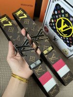 品名：Lv..路易..威登原单 材质：原单牛皮腰带 百分百头层牛皮腰带保证真皮，24K纯钢扣，专柜原单品质、做工精细，时尚大牌，送人自用首选 包