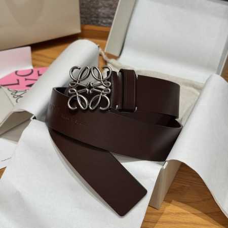 意威新款男士腰带 专柜最新同款腰带，选用头层牛皮制作腰带，配有品牌 Anagram针扣五孔调节，卓越的工艺 个性的造型 精美的材质. 宽度：40毫米 *皮质*： - 点击图像关闭