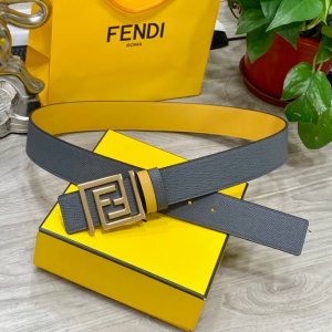fendl 芬迪 宽40Mm双面原版小牛皮 搭配单钌钯电镀扣 完美的手感.油边 出众的设计.风格 高贵奢华 时尚大方 高清实拍 货真价实 品质保证 双面用