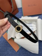 品牌：Loro Piana 诺悠翩雅 特 正品尺寸经典男士休闲腰带，柔软alsavel制成，镀钯金属扣带有loro Piana标志 全新推出 面