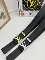 品名：Lv..路易..威登原单 材质：原单牛皮腰带 百分百头层牛皮腰带保证真皮，24K纯钢扣，专柜原单品质、做工精细，时尚大牌，送人自用首选 包装： 请认准如图