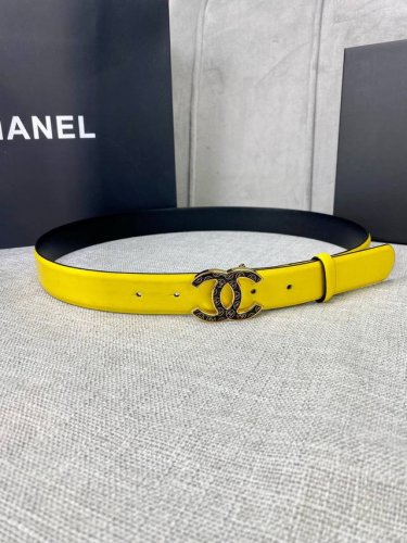特 宽度3.0Cm Chanel 香奈儿 平纹牛皮金 银 色金属暗印品牌logo磨胶钢扣。