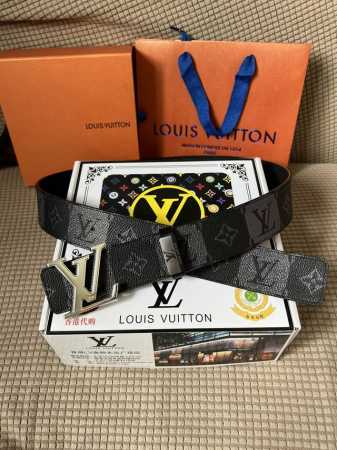品名：Lv..路易..威登原单 材质：原单牛皮腰带 百分百头层牛皮腰带保证真皮，24K纯钢扣，专柜原单品质、做工精细，时尚大牌，送人自用首选 包装： 请认准如图 - 点击图像关闭