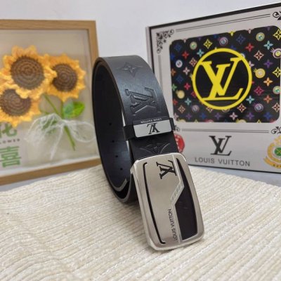 品名：Lv..路易..威登原单 材质：原单牛皮腰带 百分百头层牛皮腰带保证真皮，24K纯钢扣，专柜原单品质、做工精细，时尚大牌，送人自用首选 包装： 请认准如图