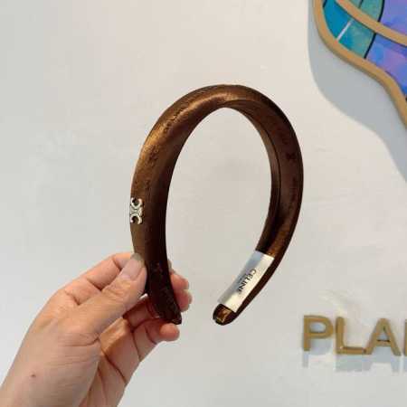 配包装 Celine 赛琳 韩版新品小清新字母发箍，佩戴舒适无压力，造型搭配必备！时尚外出百搭款发饰！ - 点击图像关闭