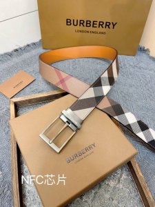 特 Burberry.巴宝莉 全套包装 高版本 精品尾夹五金扣 宽度35Mm 搭配原版皮带 对版 款式休闲易搭配服饰 带身可双面用