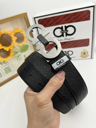 品名：菲拉格幕 原单 材质：原单牛皮腰带 百分百头层牛皮腰带保证真皮，24K纯钢扣，专柜原单品质、做工精细，时尚大牌，送人自用首选 包装： 请认准如图专柜包装赠