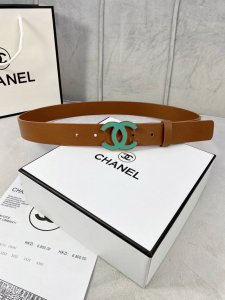 宽度3.0Cm Chanel 香奈儿 女士腰带皮带新款柔软的进口小牛皮金 银色磨胶金属钢扣。