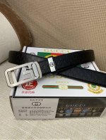品名：古奇.Gu...Ci 自动带 材质：原单牛皮腰带 百分百头层牛皮腰带保证真皮，24K纯钢扣，专柜原单品质、做工精细，时尚大牌，送人自用首选 包装： 请认准