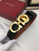 菲拉格慕：原单头层牛皮双面平纹带身，黑色与土黄双色一体：正反两面可用，搭配原单扣,原产皮料定制，专柜宽度3.5