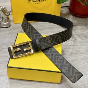 fendi 芬迪 专柜同款 宽4.0Cm 双环正反用腰带 Ff按钉搭扣 灰色Cuoio Romano皮革材质 反面面料带有烟草灰和黑色Ff图案 黑色珐琅金属饰面