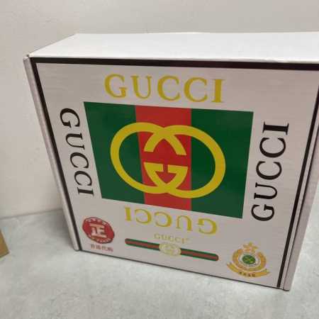 品名：古奇.Gu...Ci 原单 材质：原单牛皮腰带 专柜原单品质、做工精细，时尚大牌，送人自用首选 包装： 请认准如图专柜包装赠送打孔器手提袋专柜礼盒宽度3. - 点击图像关闭