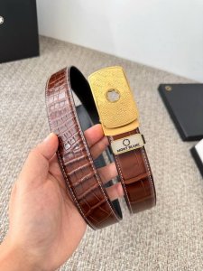 品名：万宝龙.Montblanc原单 腰带 自动皮带 型号：内穿款自动带，原版新款纯钢材质自动扣，双面头层牛皮实物拍摄， 材料：百分百头层牛皮，保证真皮。专柜同