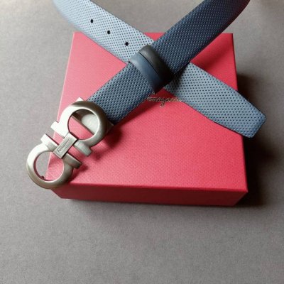 品牌:菲拉格慕 价格:特 尺寸:带宽34mm 正品尺寸 五金材质:专柜精品扣，真空电镀，工艺精细 带身材质:天然头层牛皮.质感十足，手感柔软。时尚个性，经典百搭