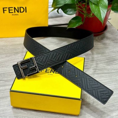 特 Fendl 芬迪 宽40Mm双面原版小牛皮 搭配单钌钯电镀扣 完美的手感.油边 出众的设计.风格 高贵奢华 时尚大方 高清实拍 货真价实 品质保证 双面用