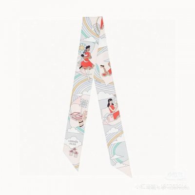 穿荷葉裙的女孩 爱马仕Hermes“ Carres Volants” Twilly小丝巾 Twilly小丝巾 100%桑蚕丝 这款小巧的真丝配饰佩戴方式千变万化
