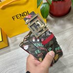 fendi 芬迪 专柜同款 宽4.0Cm 双环正反两面用腰带 Ff按钉搭扣 红色Cuoio Romano皮革材质 反面棕色Ff帆布 饰有拼色Fendilicio