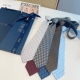特 爆款到Do家新款领带 Dior男士 D家Logo系列领带 ，稀有展现精湛手工与时尚优雅的理想选择，这款采用Do家最经典极具标志性Logo提花制成的领带，以同
