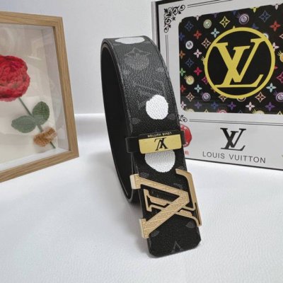 品名：Lv..路易..威登 材质：原单牛皮腰带 百分百头层牛皮腰带保证真皮，24K纯钢扣，专柜原单品质、做工精细，时尚大牌，送人自用首选 包装： 请认准如图专柜