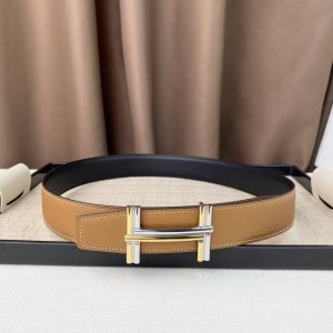 H家、原版双面头层宽3.8Cm 官网同步最新金属标识,柔软舒适。适合商务低调人士