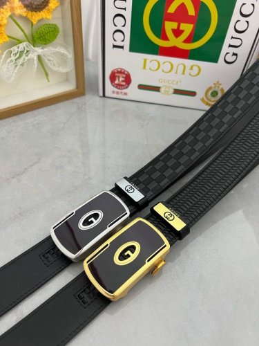 品名：古奇.Gu...Ci 自动带 材质：原单牛皮腰带 专柜原单品质、做工精细，时尚大牌，送人自用首选 包装： 请认准如图专柜包装赠送打孔器手提袋专柜礼盒宽度3