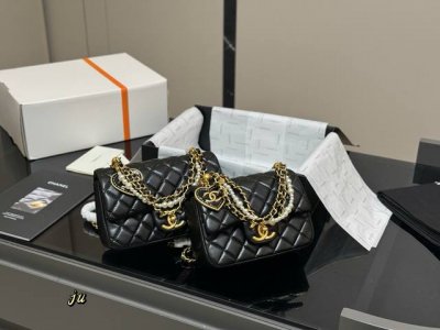 配折叠盒 Size：17.13Cm 20.12Cm 方胖子珍珠出货 香奈儿新款爱心 手感软软糯糯