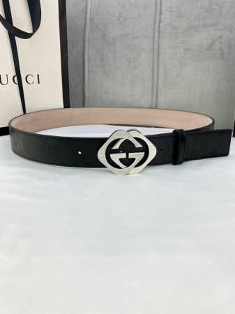 宽度4.0Cm Gucci Marmont系列每一季都会推陈出新 为灵感源于70年代的标志性镶嵌施华洛世奇元素水晶Gg钢扣 配件注入现代精髓 Supreme帆布 - 点击图像关闭
