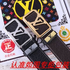 品名 Lv..路易.威登 腰带原单 皮带 材料 百分百头层牛皮 保证真皮 24K纯钢扣双面可用专柜同等质量 送人自用首选 包装 请认准如图专柜包装 赠送打孔器