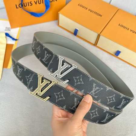 圖片包裝10 寬：40Mm 驢家新品 定制帆布面料字母為淡色漸變效果 進口配色小牛皮底 質感極佳 精緻橫條紋滴膠字母搭扣 雙面用 - 点击图像关闭