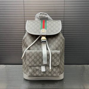 Gucci 古奇 印花双G 双肩包 背包 书包 男女通用 实物拍摄 原厂原版面料 配送防尘布袋 30 X 40 Cm。