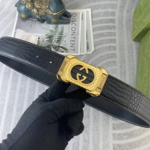 古奇 特种皮腰带系列 ，原厂五金精品不锈钢扣，手感柔软舒适 宽3.8Cm。