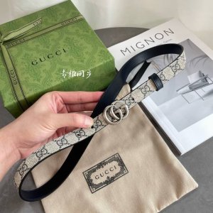 Gucci 2025 最新专柜系列兰花 款号 659418 92Tin 4075 双面进口原厂防水Pvc材质 比牛皮还耐用 宽度2.0Cm 可旋转古铜白银双G带