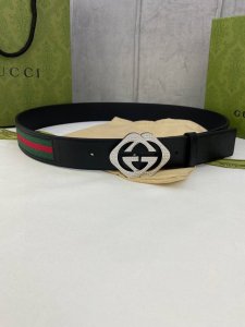 宽度4.0Cm Gucci 经典帆布织带腰带，配以织纹皮质滚边和双G原单镶钻钢扣。绿色 红色 绿色棉质帆布编织腰带，配以黑色头层牛皮